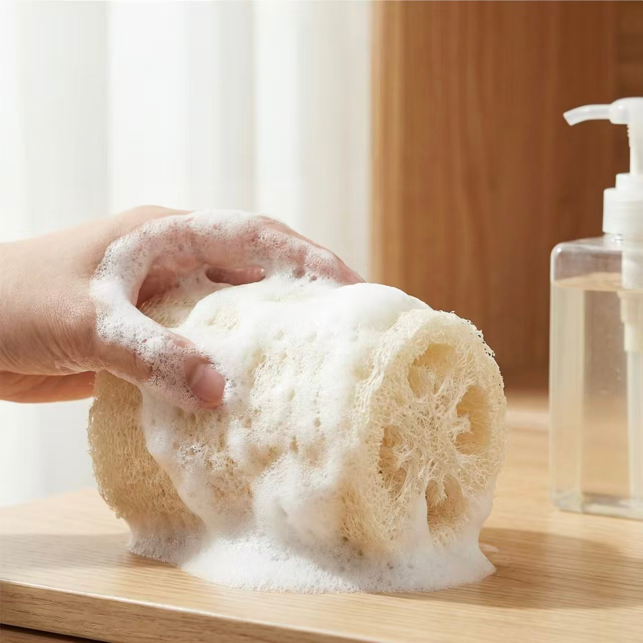 Wet natural loofah sponge with foam, reusable plant fiber dish scrub for kitchen washing
