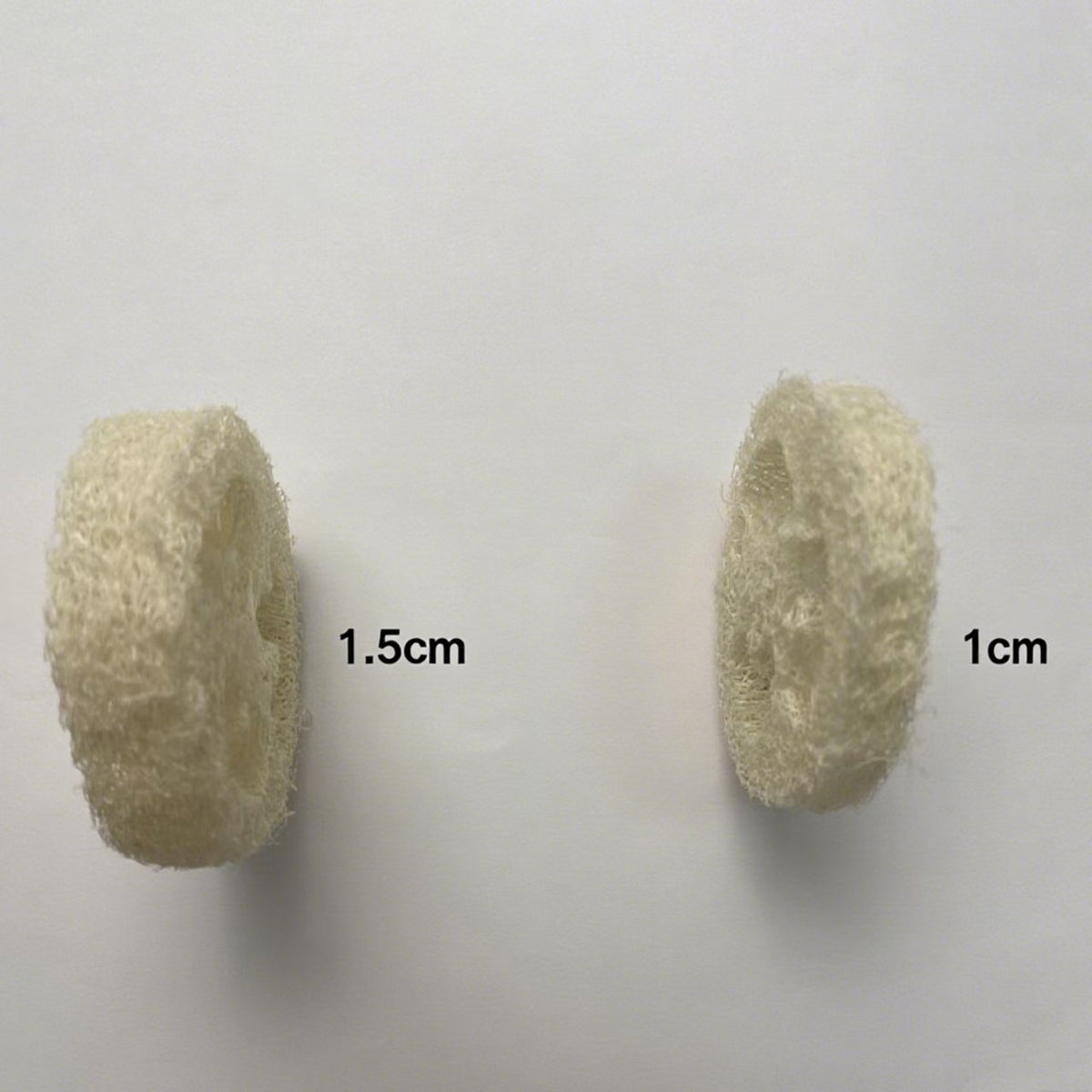 Thickness comparison of loofah soap saver, 1cm slim version vs 1.5cm standard soap pad
