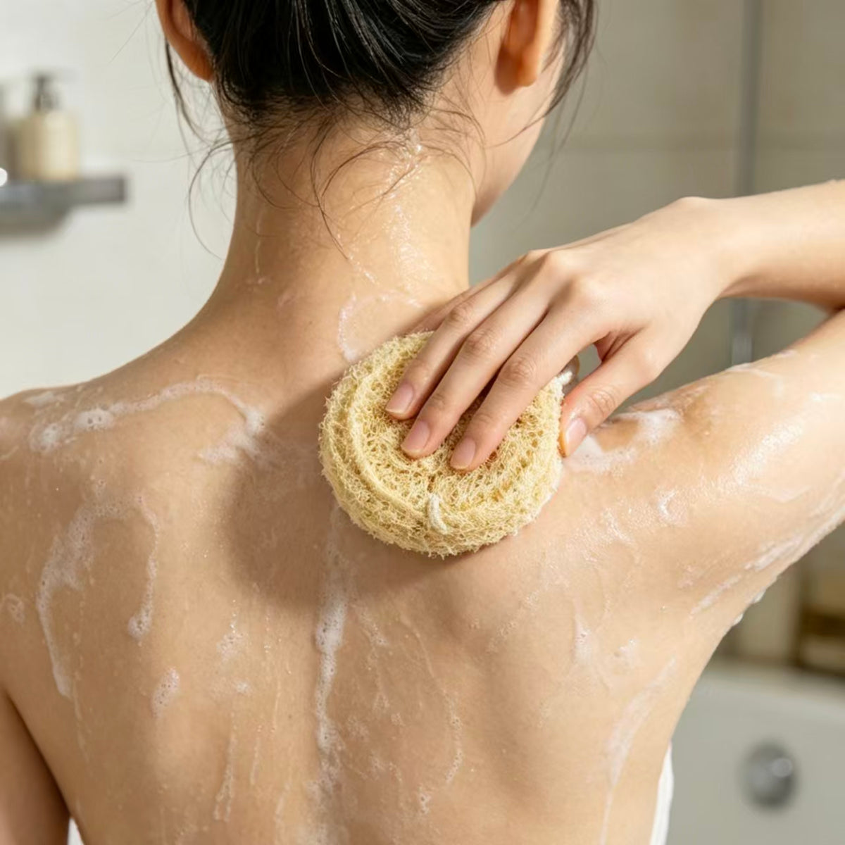 Natural Loofah Bath Sponge Creates Rich Foam, Plant Fibre Exfoliating Scrub Pad
