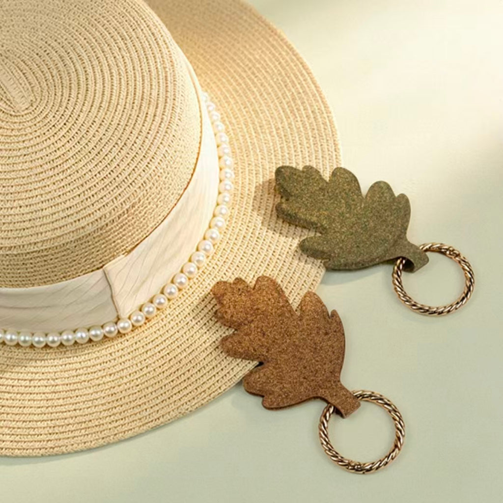 Two tone mugwort fiber oak leaf keychain, plastic-free bag pendant charm, natural herbal eco summer accessory